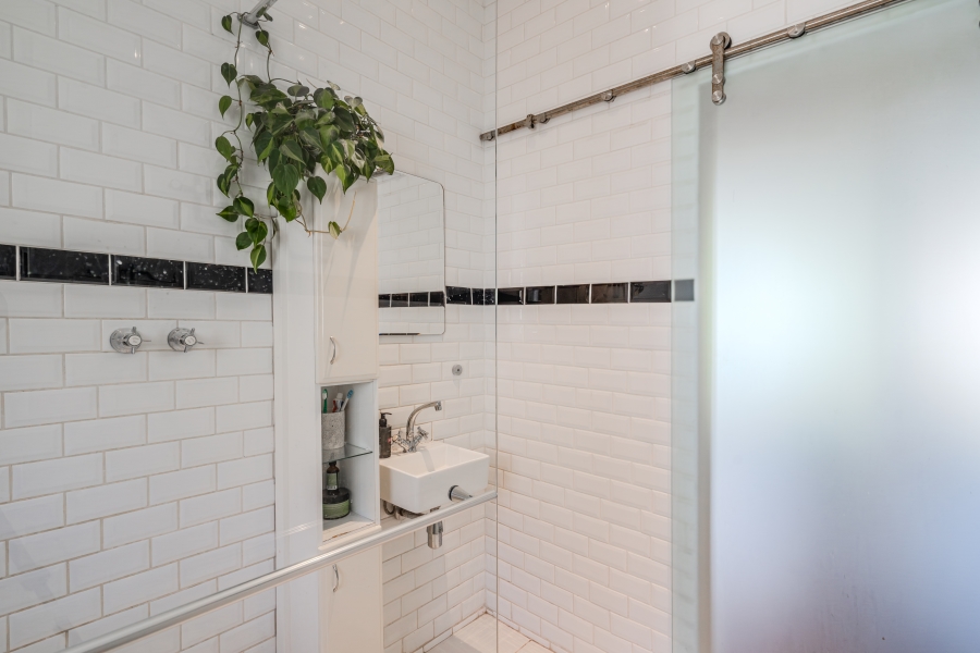 2 Bedroom Property for Sale in Tamboerskloof Western Cape
